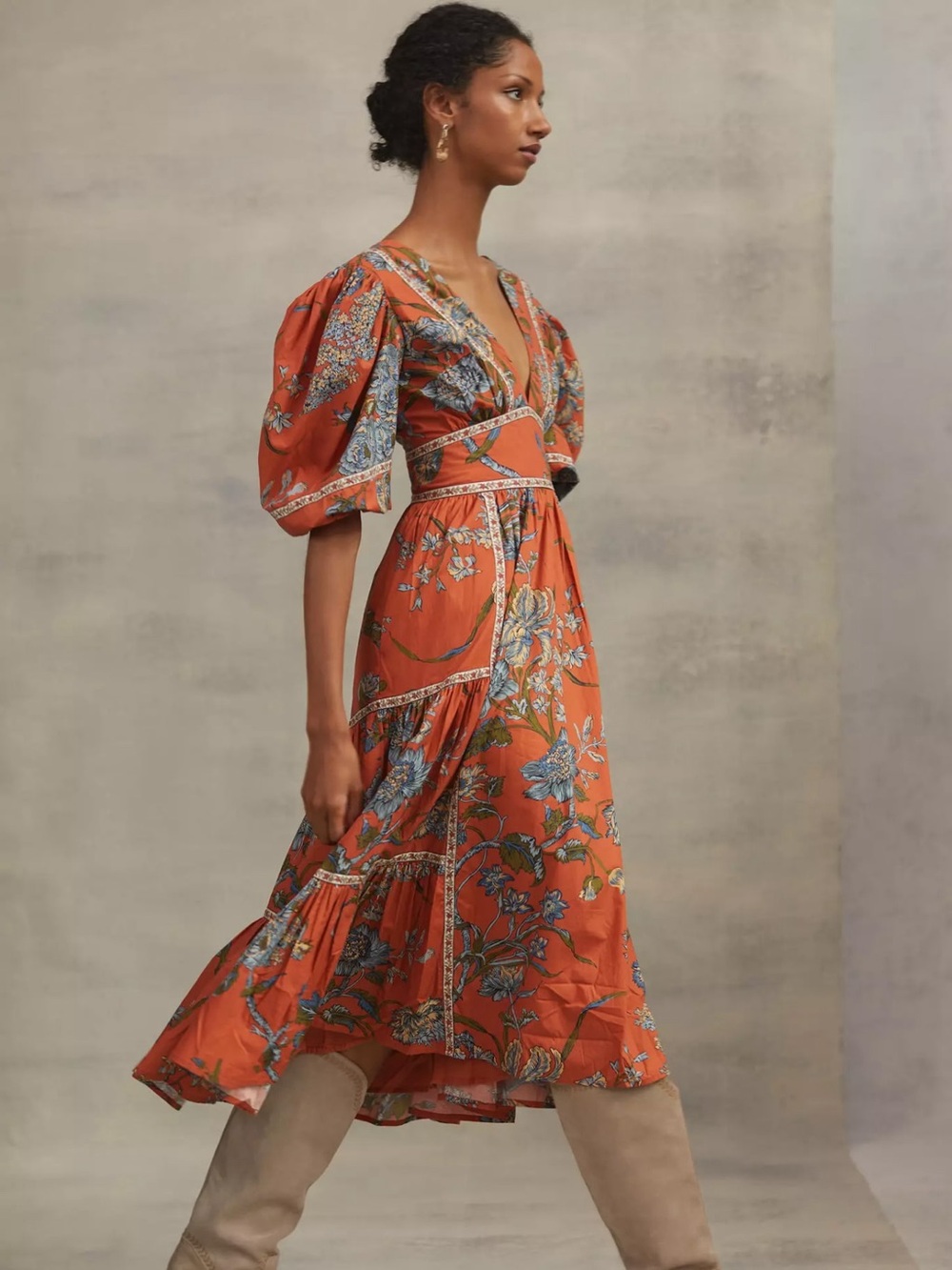 Anthropolgie Dresses/Anthropolgie 
Puff Sleeved Tiered Midi Dress,V-neckline